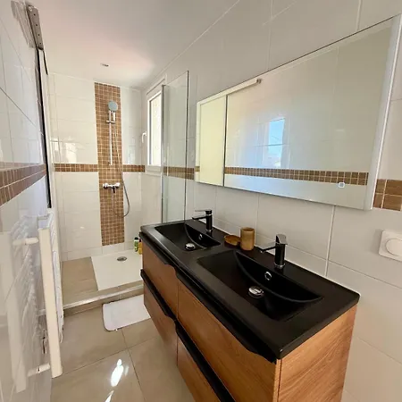 Duplex Centre Ville, Wifi, Clim, Terrasse Appartamento *